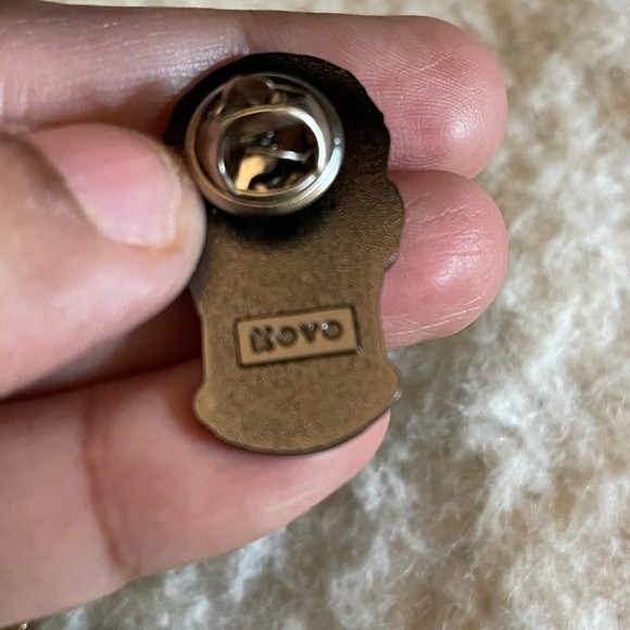 Assorted Enamel Pin Set - Picture 4 of 5